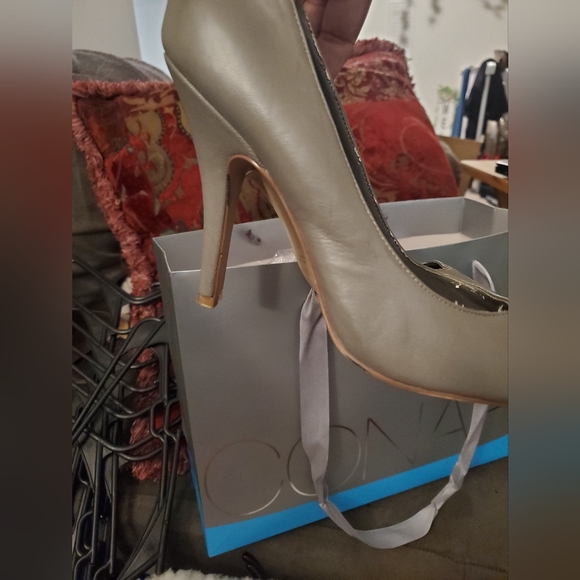 Grey Aldo All Leather business pump sz.9 - Picture 2 of 4